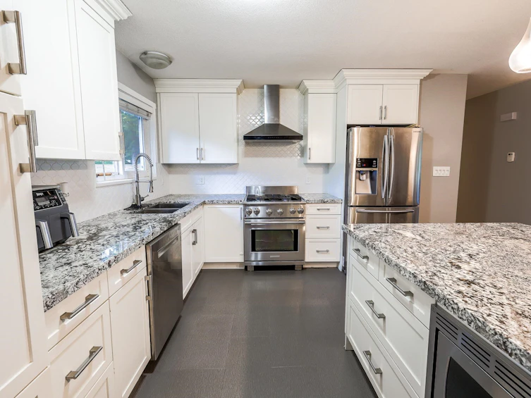 1140 Yarmouth Street, Port Coquitlam, BC, V3C 5V9 - 5