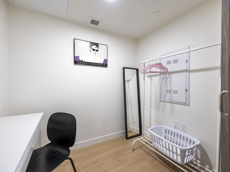 403-89 Nelson Avenue, Vancouver, BC, V6Z 0E7 - 4