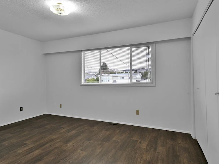 2305 Broadway Street, Abbotsford, BC, V2T 3G6 - 14