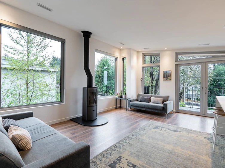 148 E Kings Road, North Vancouver, BC, V7N 1H5 - 2