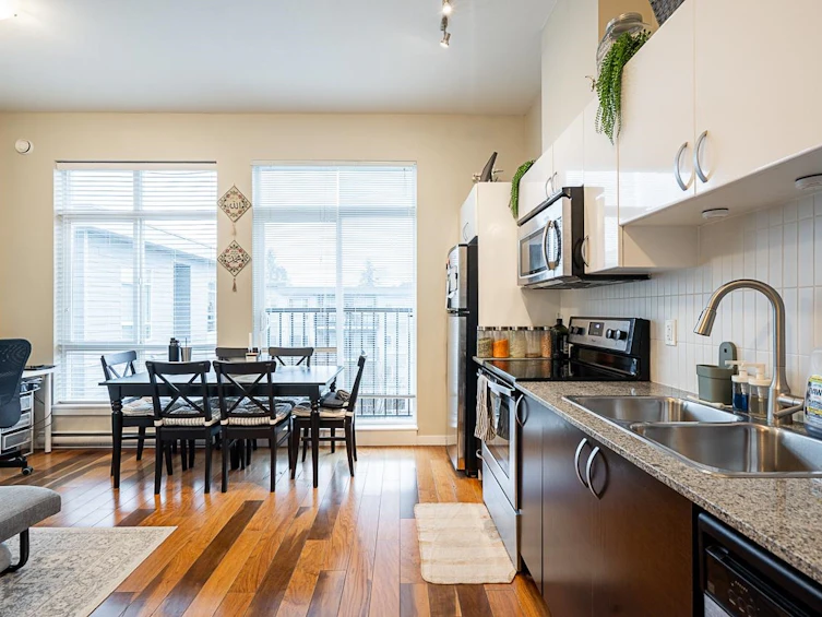 513-13728 108 Avenue, Surrey, BC, V3T 0G2