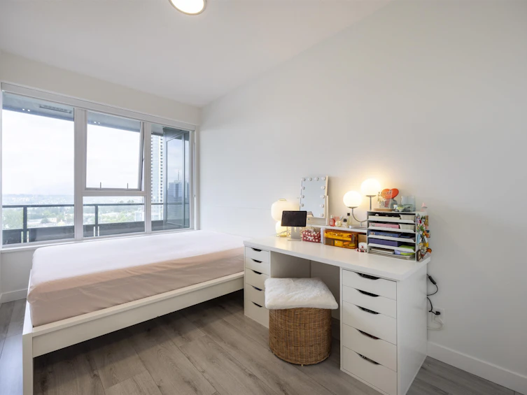 1211-10626 City Parkway, Surrey, BC, V3T 0S3 - 13
