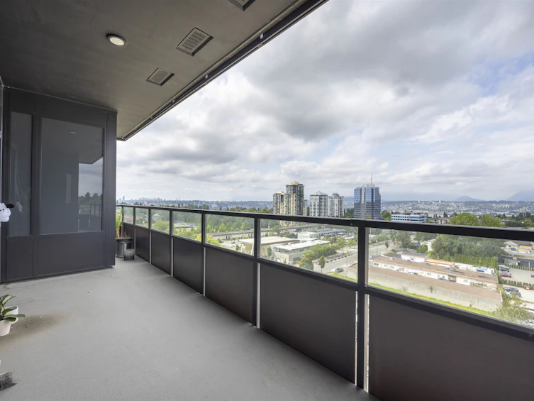1211-10626 City Parkway, Surrey, BC, V3T 0S3 - 17