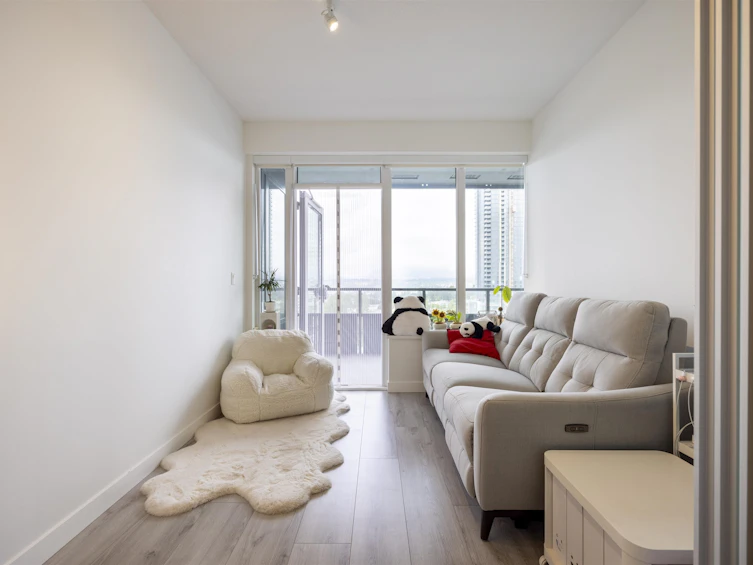 1211-10626 City Parkway, Surrey, BC, V3T 0S3 - 11