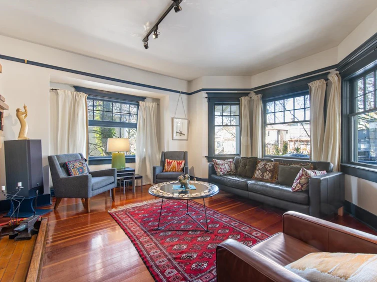 396 E 47th Avenue, Vancouver, BC, V5W 2B2 - 4