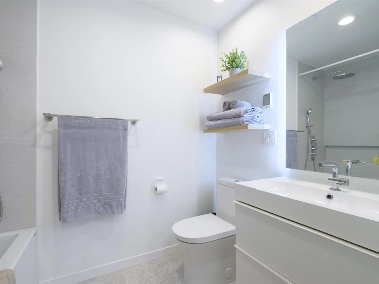 2287 W 12th Avenue, Vancouver, BC, V6K 4T5 - 13