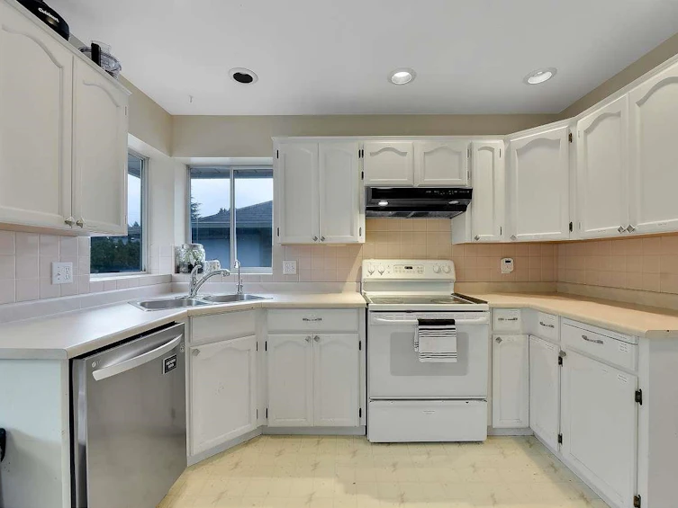 17161 57 Avenue, Surrey, BC, V3W 2V7 - 11