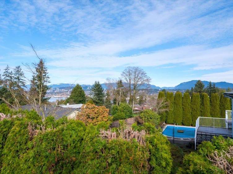 11235 Park Place, Surrey, BC, V3R 6N2 - 2