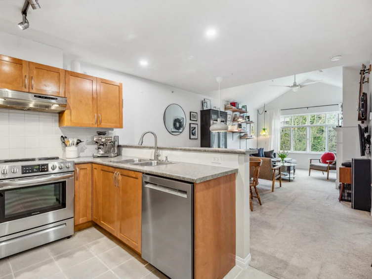 414-333 E 1st Street, North Vancouver, BC, V7L 4W9 - 11