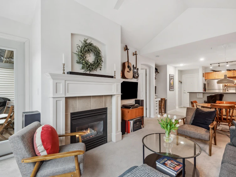 414-333 E 1st Street, North Vancouver, BC, V7L 4W9 - 4