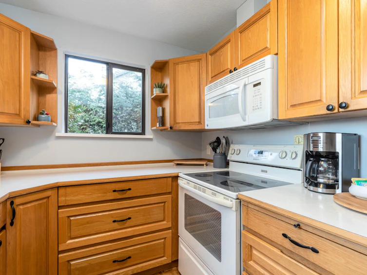 5943 Skookumchuk Road, Sechelt, BC, V7Z 0E1 - 9
