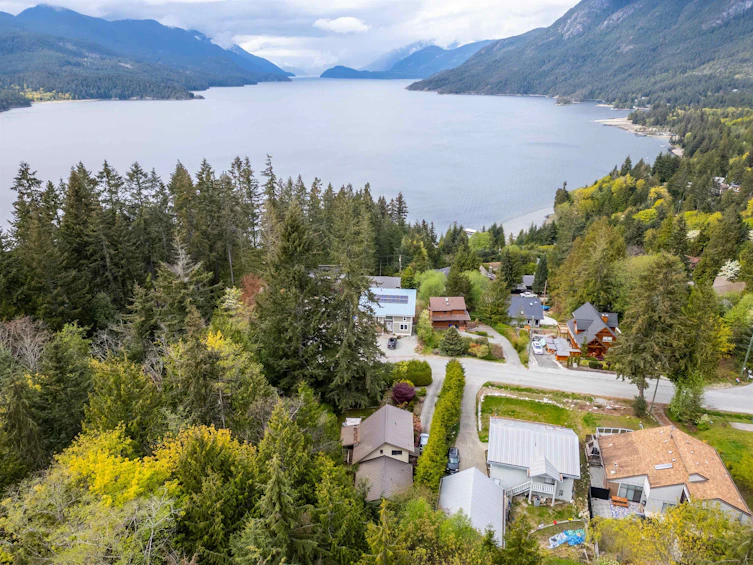 5943 Skookumchuk Road, Sechelt, BC, V7Z 0E1 - 29