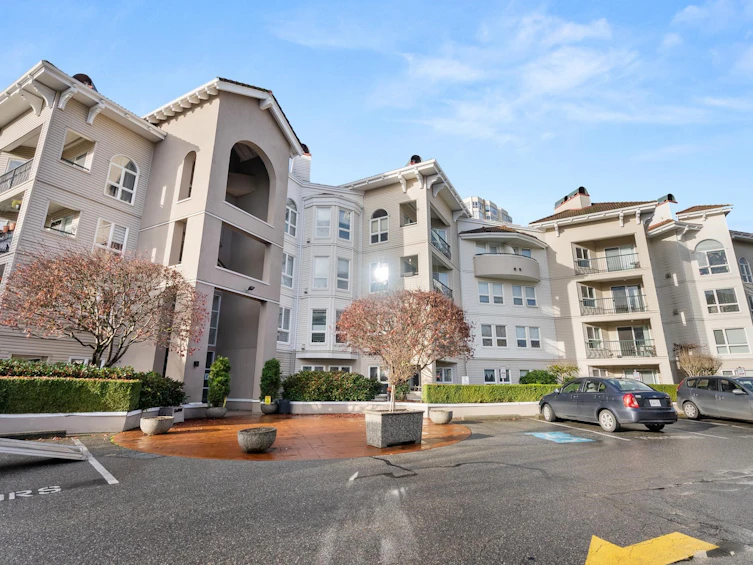 108-3172 Gladwin Road, Abbotsford, BC, V2T 5T3