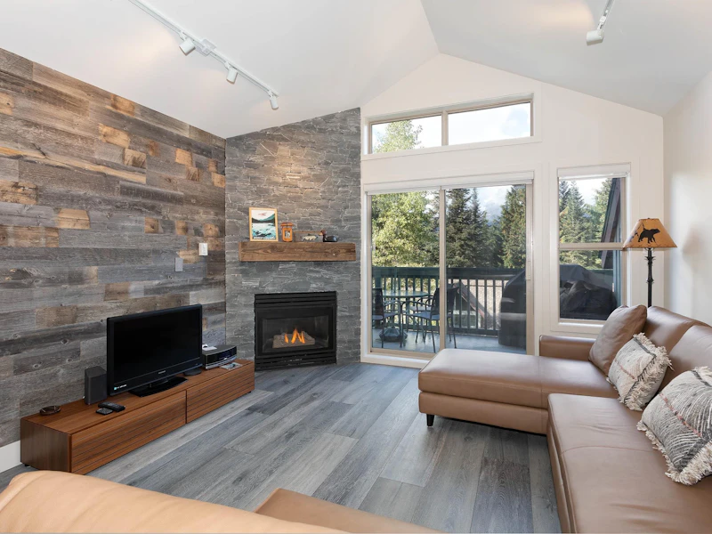 4 - 4890 Painted Cliff Road, Whistler BC V0N 1B4