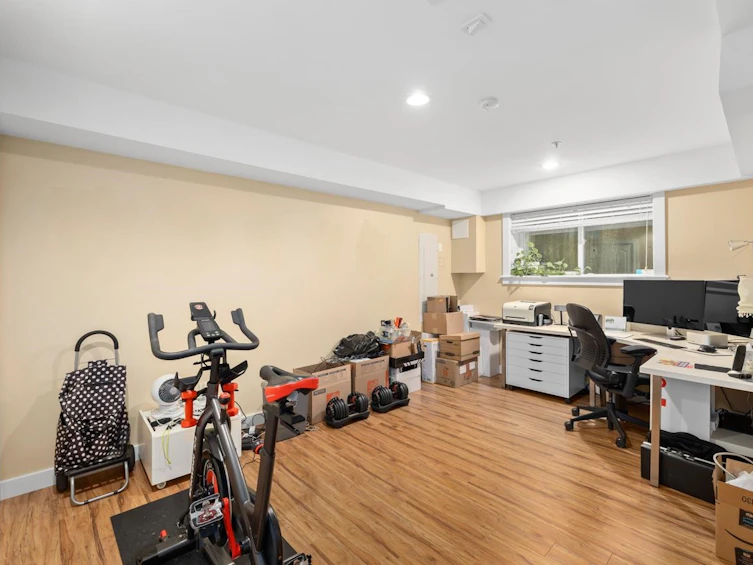 3228 E 45th Avenue, Vancouver, BC, V5R 3E3 - 31