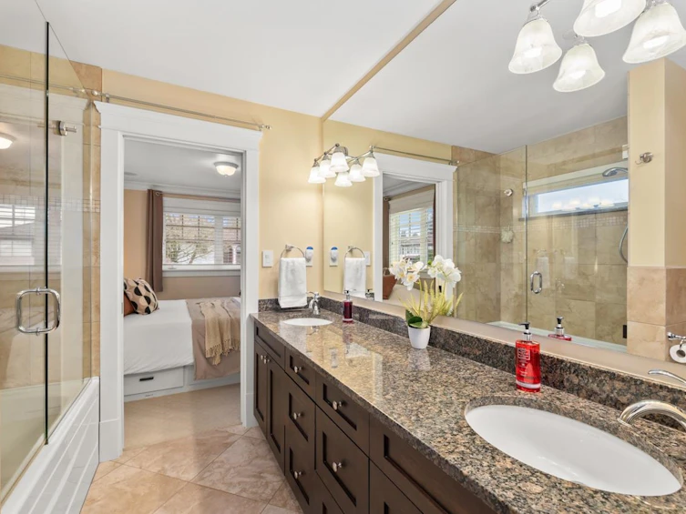 3228 E 45th Avenue, Vancouver, BC, V5R 3E3 - 28