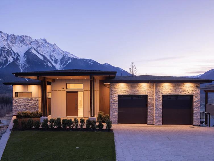 7679 Cerulean Drive, Pemberton, BC, V0N 2L3