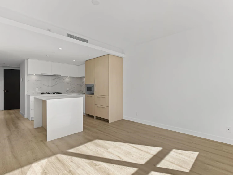 318-1500 Fern Street, North Vancouver, BC, V7J 0E6 - 8