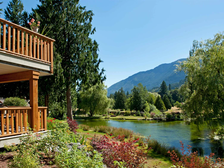 1744 Painted Willow Way, Cultus Lake, BC, V2R 0E1 - 4