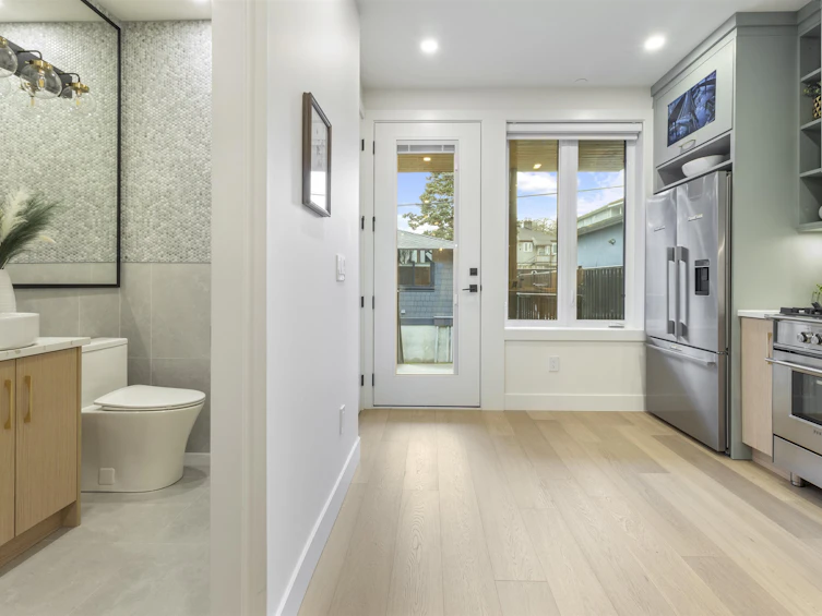 3186 Grant Street, Vancouver, BC, V5K 3H9 - 20