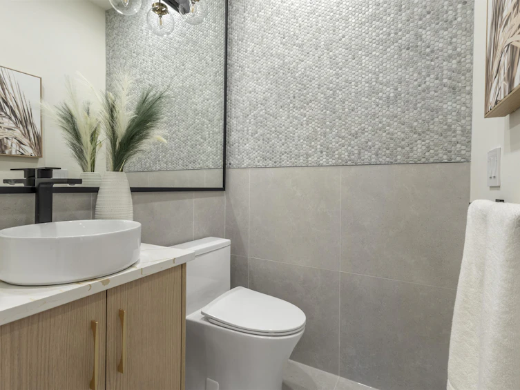 3186 Grant Street, Vancouver, BC, V5K 3H9 - 18
