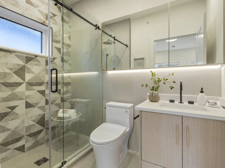 3186 Grant Street, Vancouver, BC, V5K 3H9 - 15