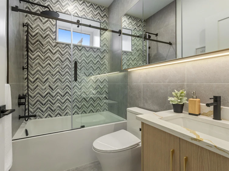 3186 Grant Street, Vancouver, BC, V5K 3H9 - 19