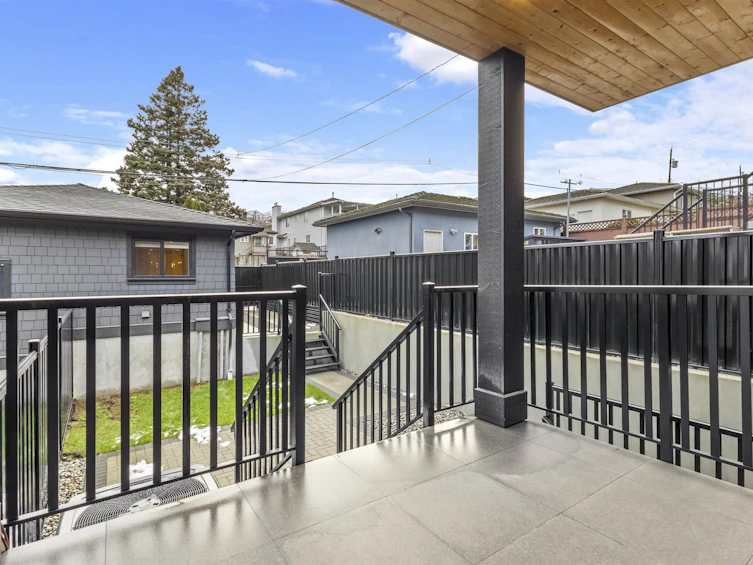 3186 Grant Street, Vancouver, BC, V5K 3H9 - 21