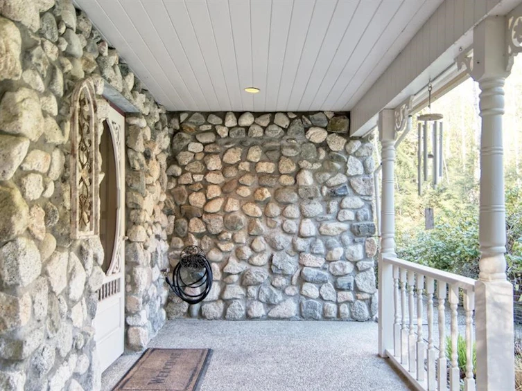 5487 Brooks Road, Halfmoon Bay, BC, V7Z 1G1 - 12