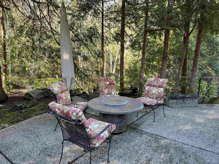 5487 Brooks Road, Halfmoon Bay, BC, V7Z 1G1 - 10
