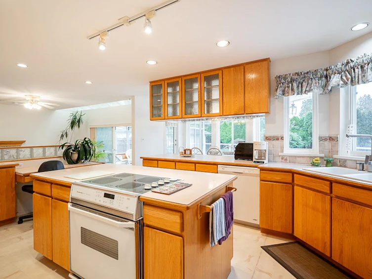 14476 18a Avenue, Surrey, BC, V4A 8S6 - 9