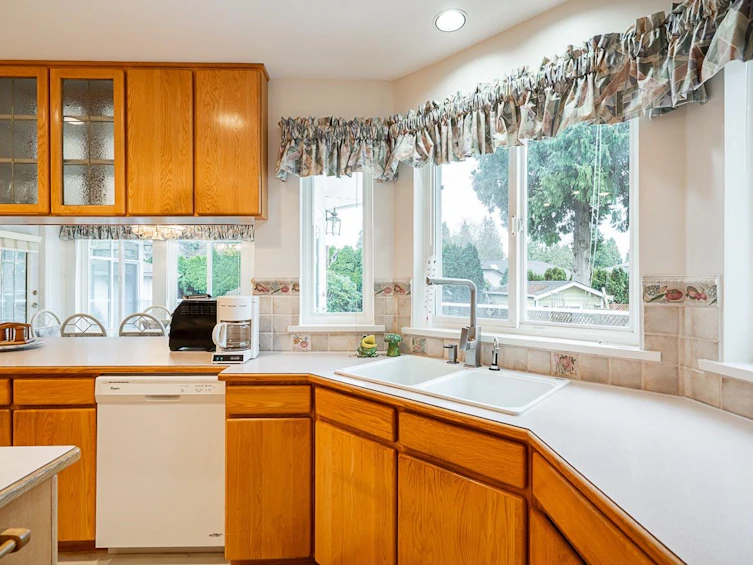 14476 18a Avenue, Surrey, BC, V4A 8S6 - 10