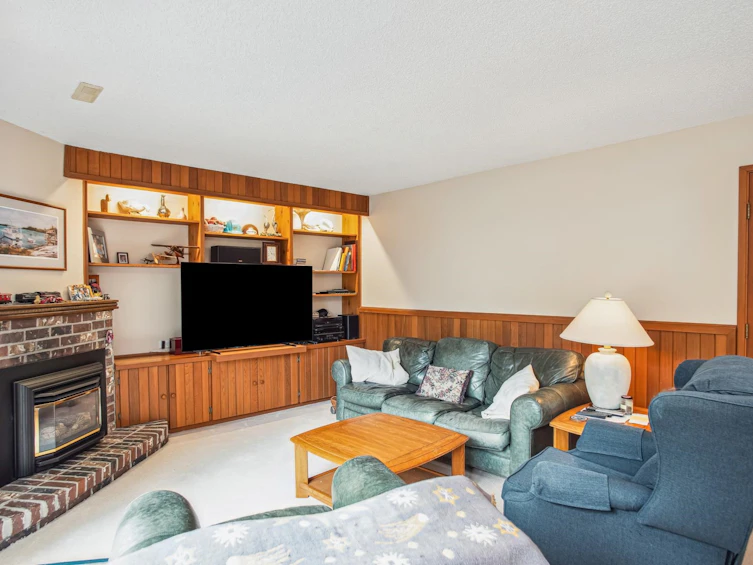 4131 Fircrest Place, North Vancouver, BC, V7K 3A2 - 16