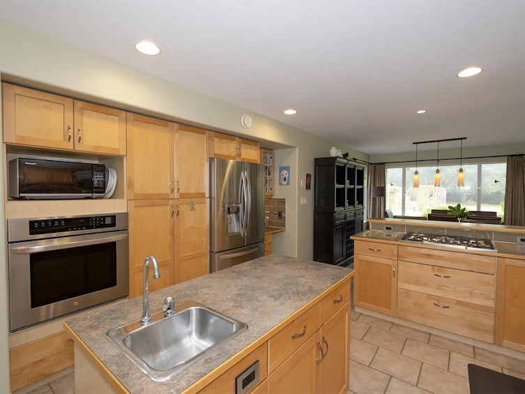462 Veterans Road, Gibsons, BC, V0N 1V4 - 15