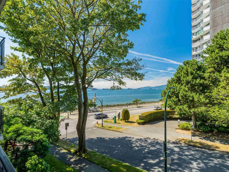 303-1575 Beach Avenue, Vancouver, BC, V6G 1Y5 - 2