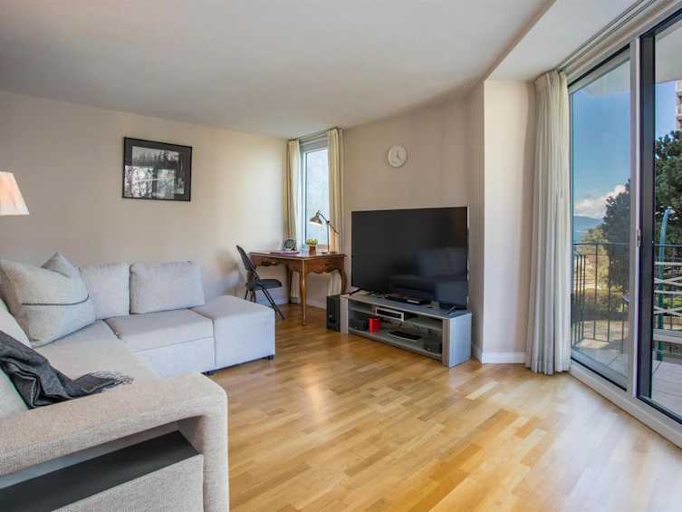 303-1575 Beach Avenue, Vancouver, BC, V6G 1Y5 - 3