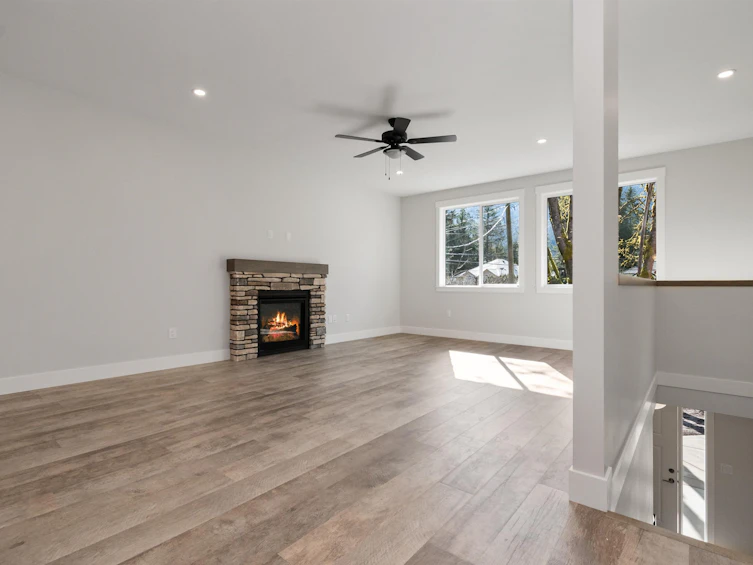 65677 Kawkawa Lake Road, Hope, BC, V0X 1L1 - 10