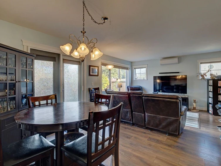 5687 Louise Way, Sechelt, BC, V7Z 0N5 - 17