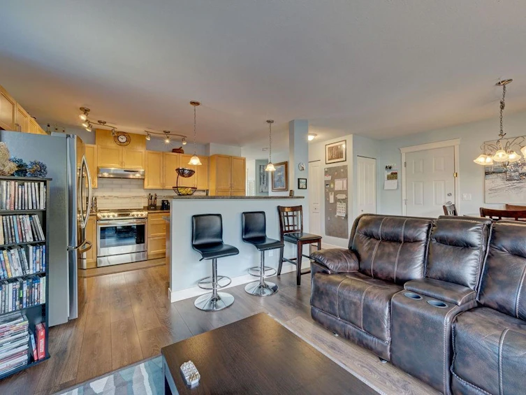 5687 Louise Way, Sechelt, BC, V7Z 0N5 - 10