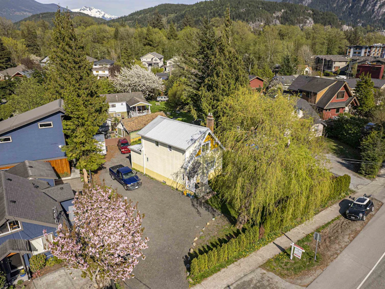 38738 Buckley Avenue, Squamish, BC, V8B 0E8 - 16