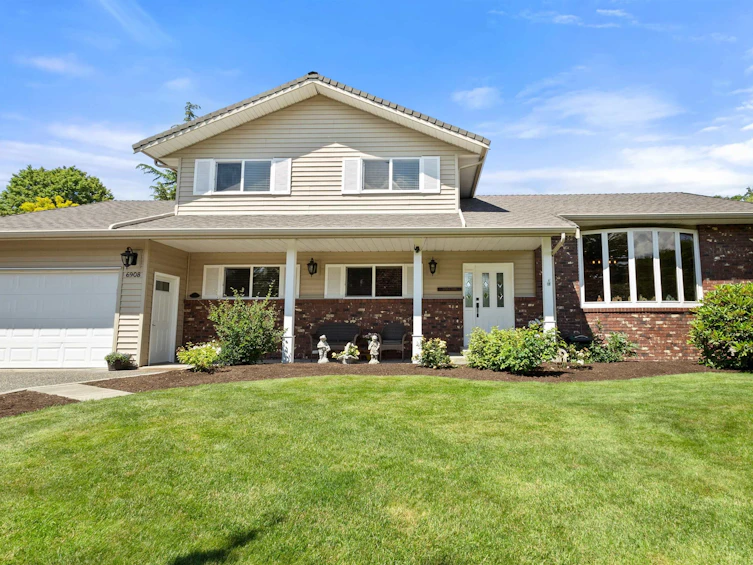 6908 Casabello Drive, Chilliwack, BC, V2R 3T8 - 2