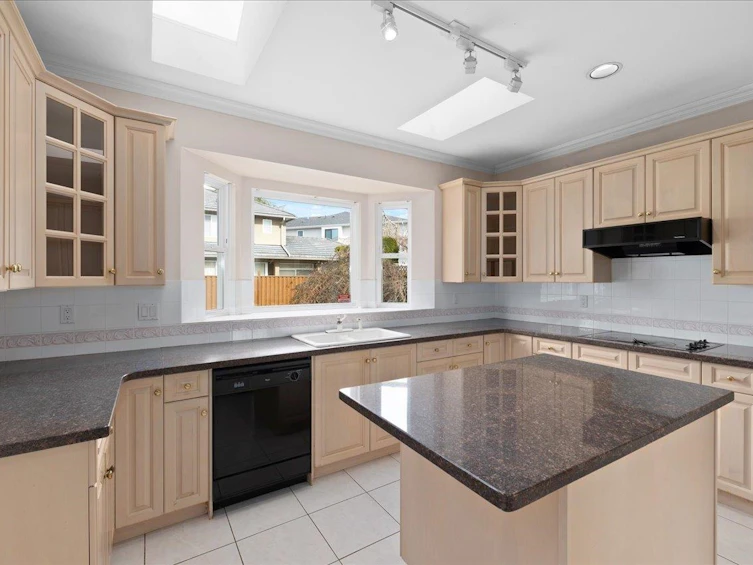 5631 Colville Road, Richmond, BC, V7C 3E9 - 14