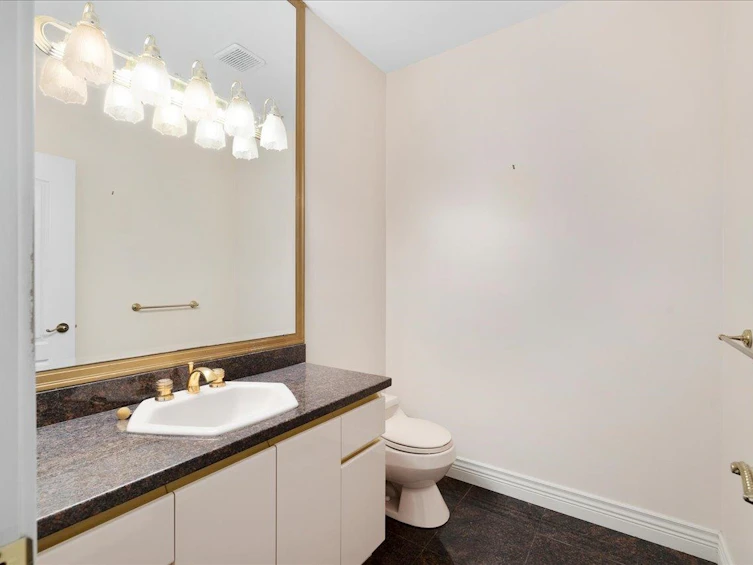 5631 Colville Road, Richmond, BC, V7C 3E9 - 25