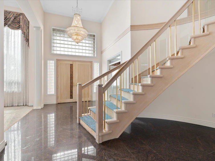 5631 Colville Road, Richmond, BC, V7C 3E9 - 2