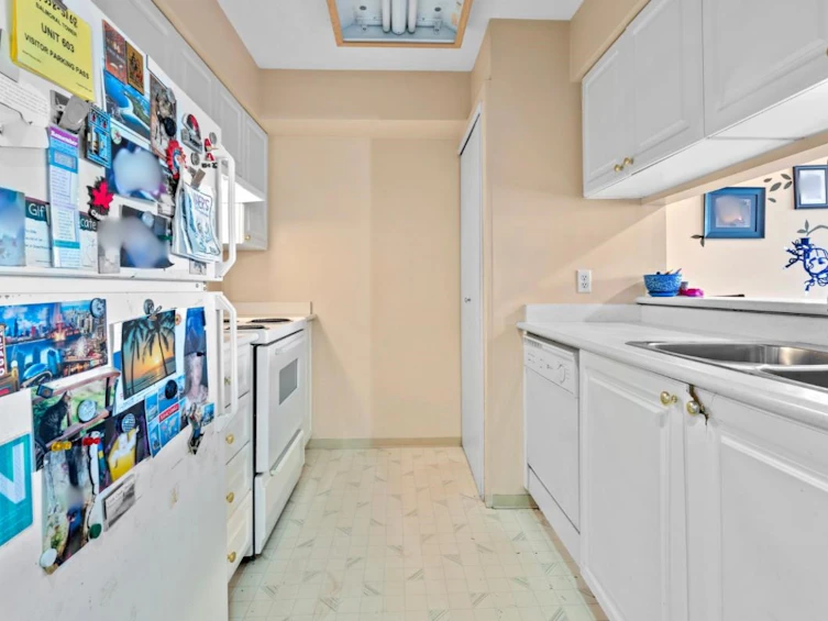603-9830 Whalley Boulevard, Surrey, BC, V3T 5S7 - 8