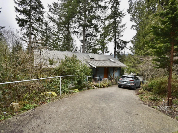 7553 Todd Road, Sechelt, BC, V7Z 0C6 - 34