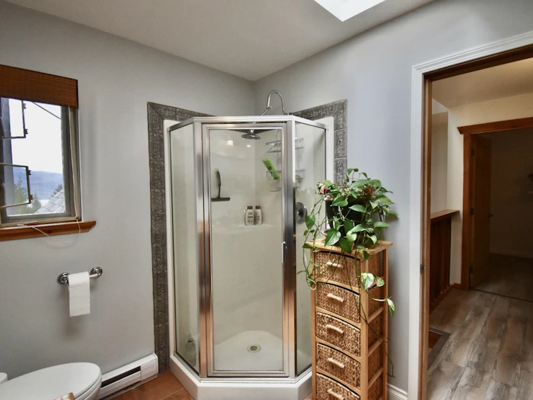 7553 Todd Road, Sechelt, BC, V7Z 0C6 - 19