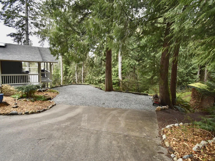 7553 Todd Road, Sechelt, BC, V7Z 0C6 - 25