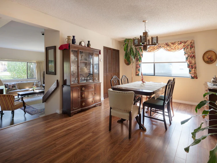 2221 Bowser Avenue, North Vancouver, BC, V7P 2Z1 - 20