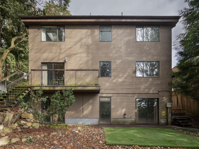 2221 Bowser Avenue, North Vancouver, BC, V7P 2Z1 - 8